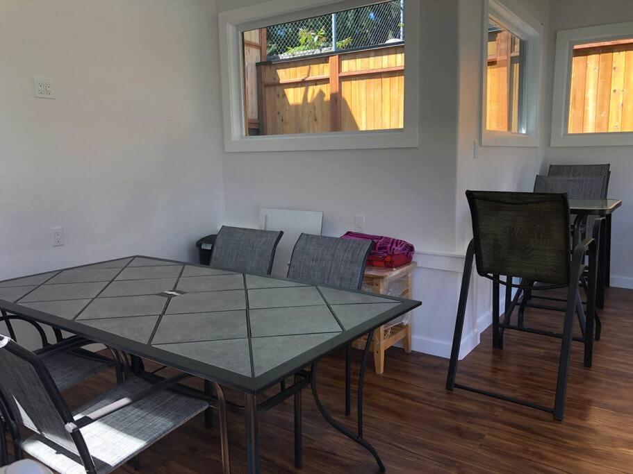 Cozy Crown Hill Carkeek Cottage W/3 Beds, Full Kitchen & Backyard In North 시애틀 외부 사진